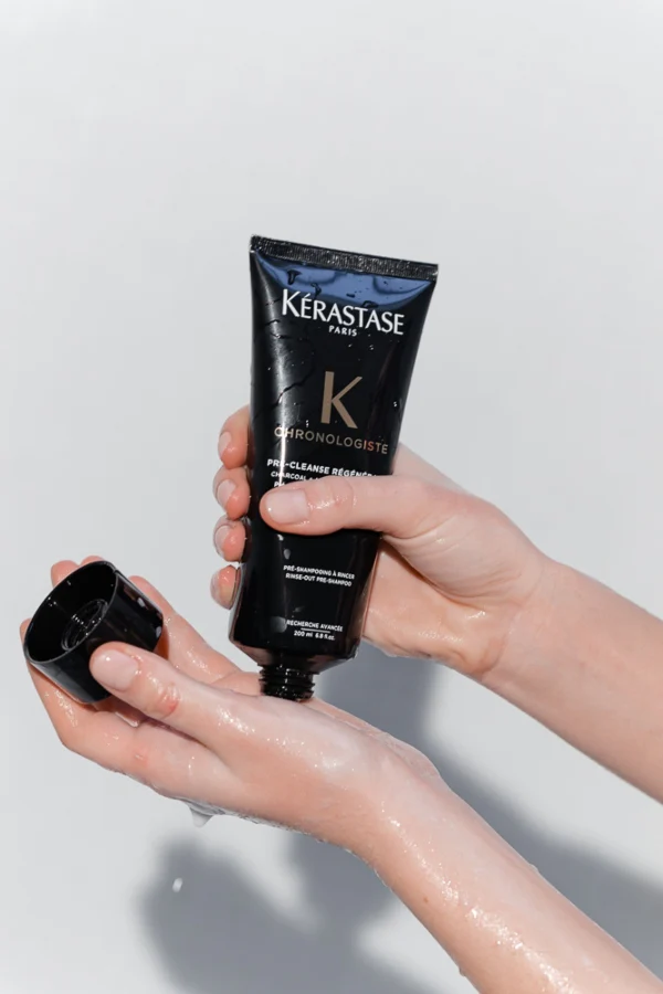 Chronologiste Pré-Cleanse Régénérant Scalp Scrub - Image 3
